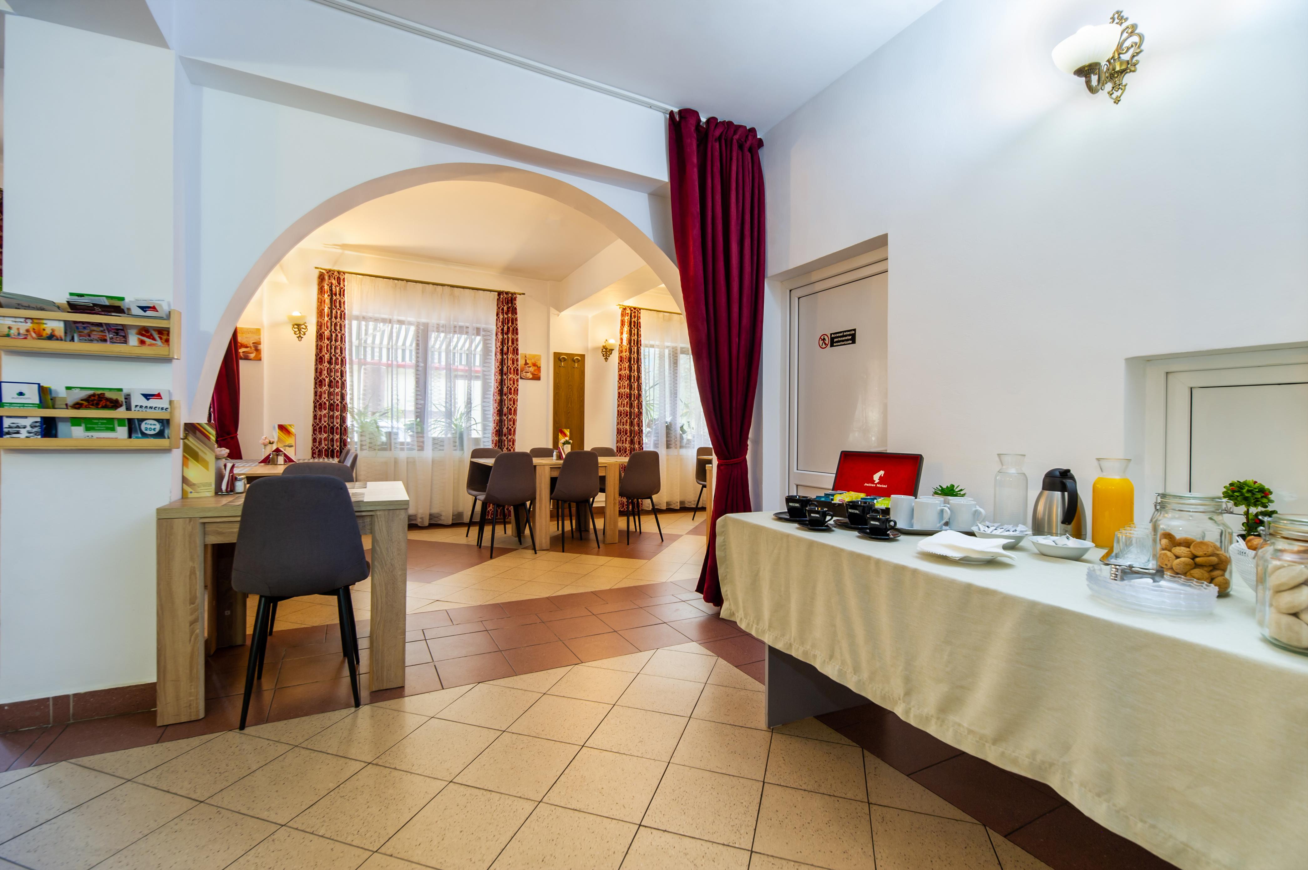 Long Street Hotel براشوف المظهر الخارجي الصورة
