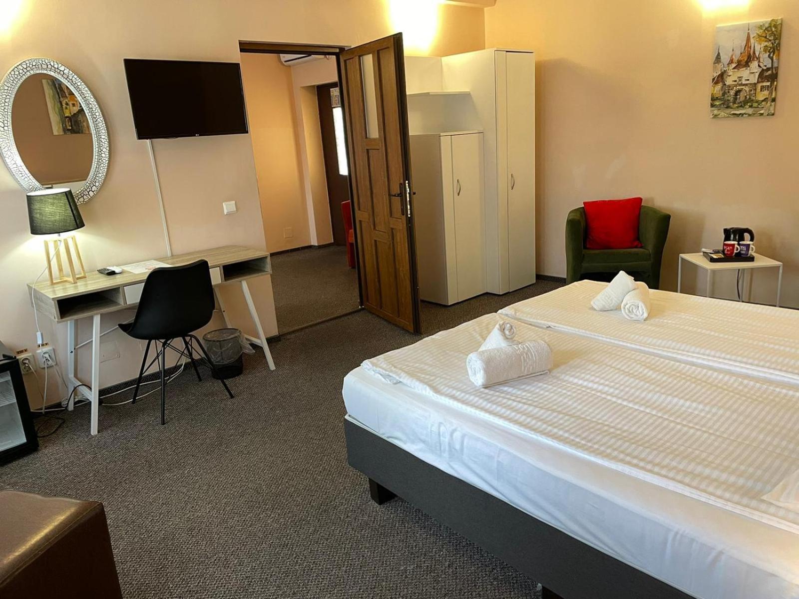 Long Street Hotel براشوف الغرفة الصورة