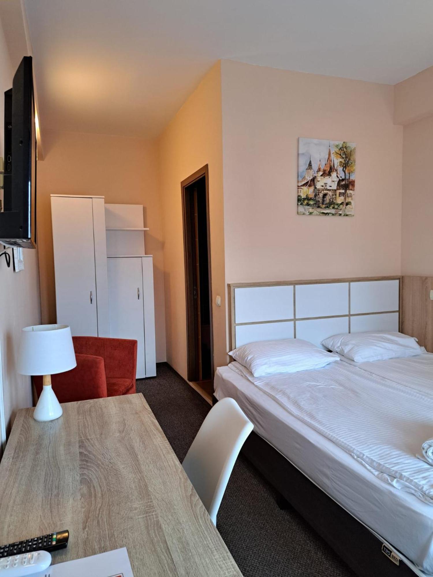 Long Street Hotel براشوف الغرفة الصورة