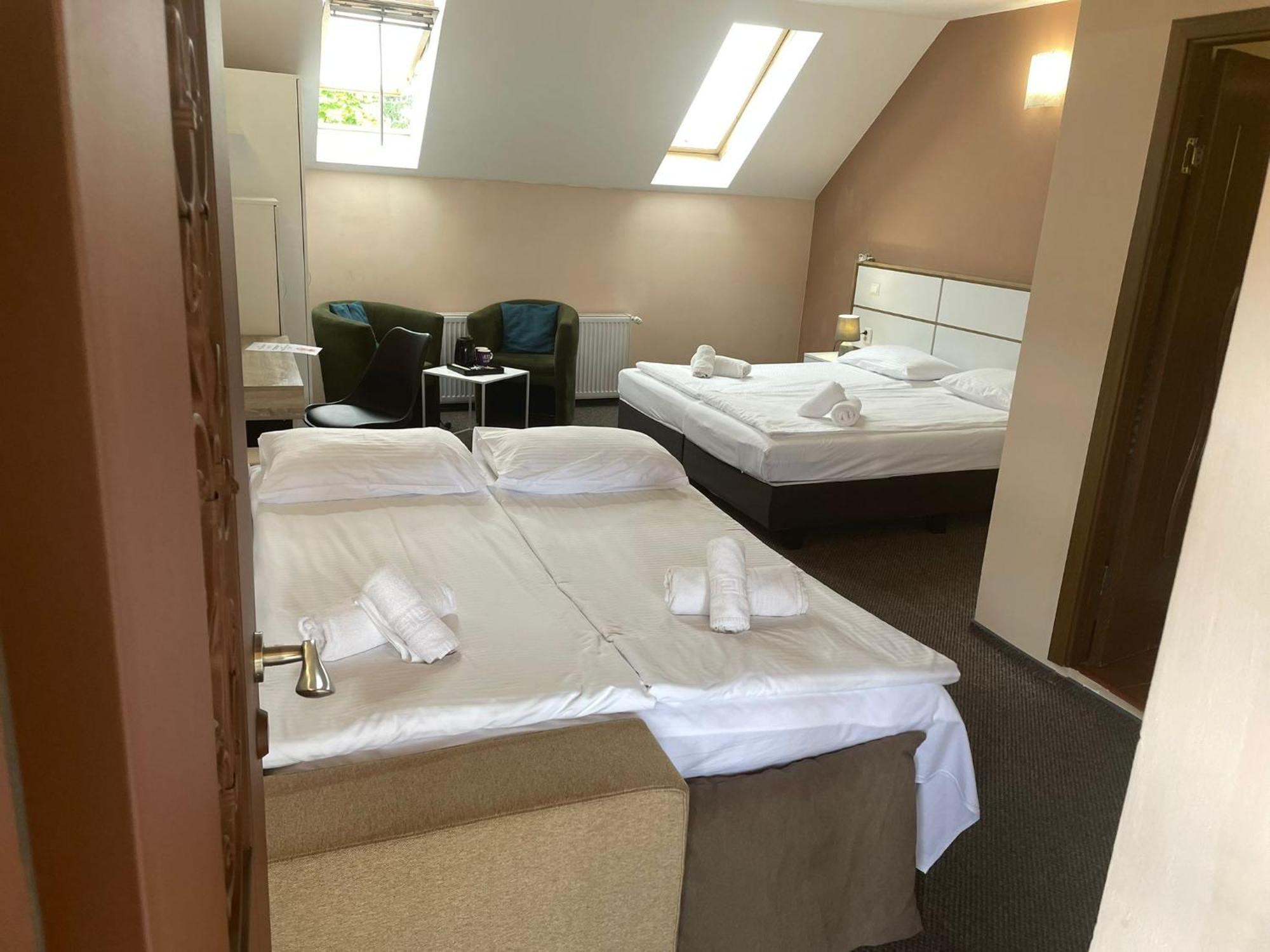 Long Street Hotel براشوف المظهر الخارجي الصورة