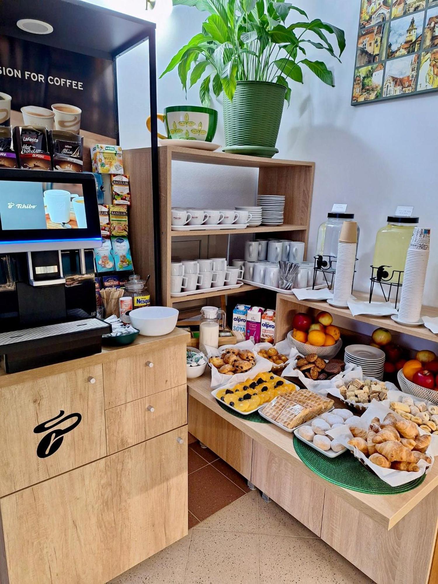 Long Street Hotel براشوف الغرفة الصورة