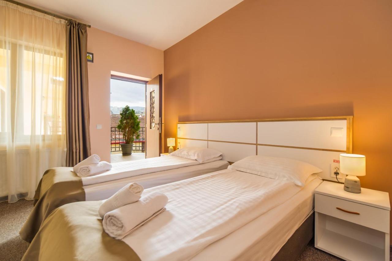 Long Street Hotel براشوف المظهر الخارجي الصورة