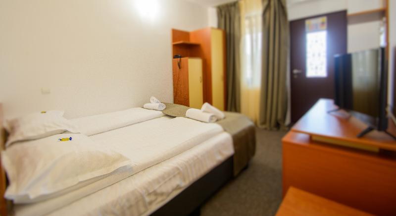 Long Street Hotel براشوف المظهر الخارجي الصورة